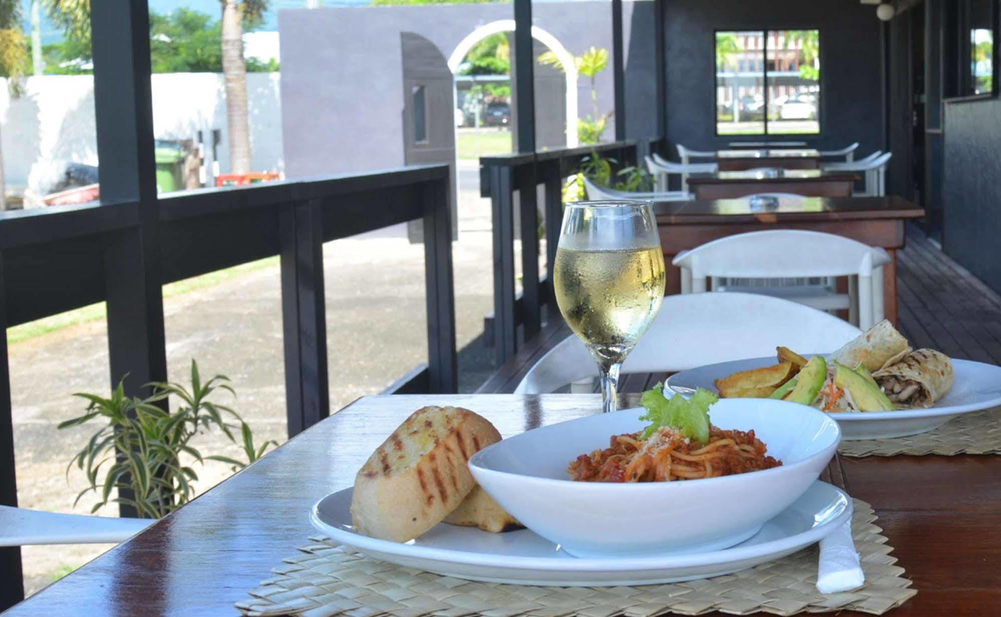 Travellers Point Hotel Apia Exterior foto